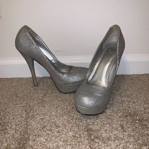 Sliver glitter heals